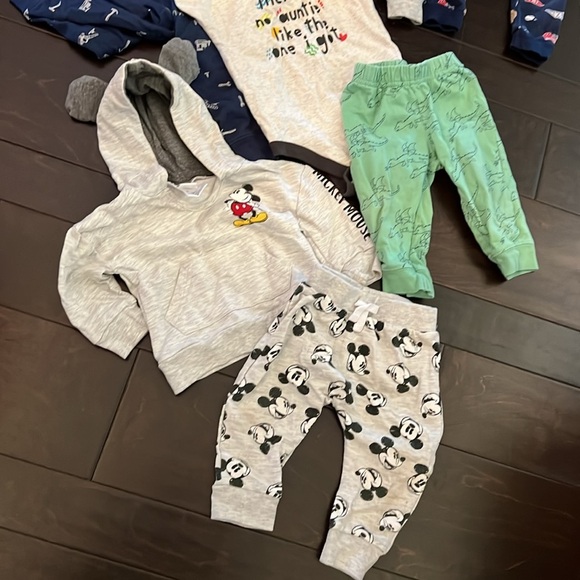 Carter 12 month lot - Picture 2 of 13